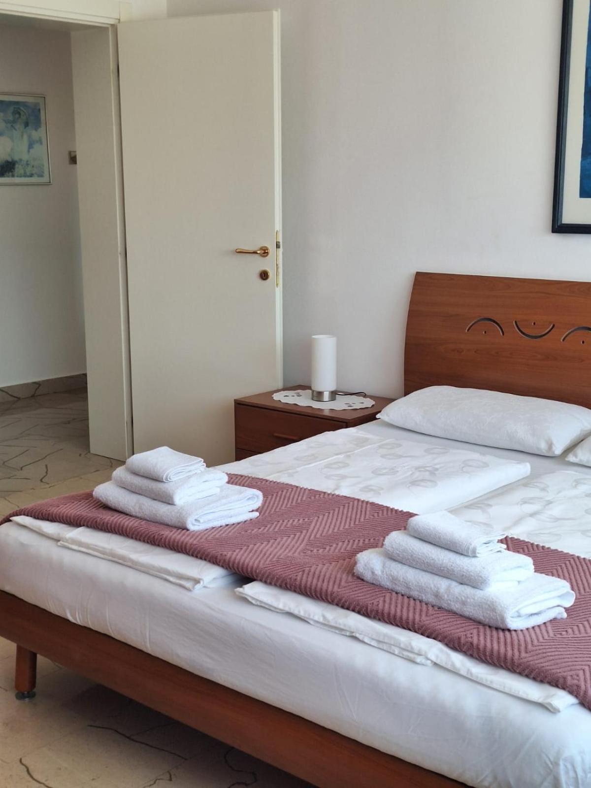 Villa Kamelija Фажана Экстерьер фото